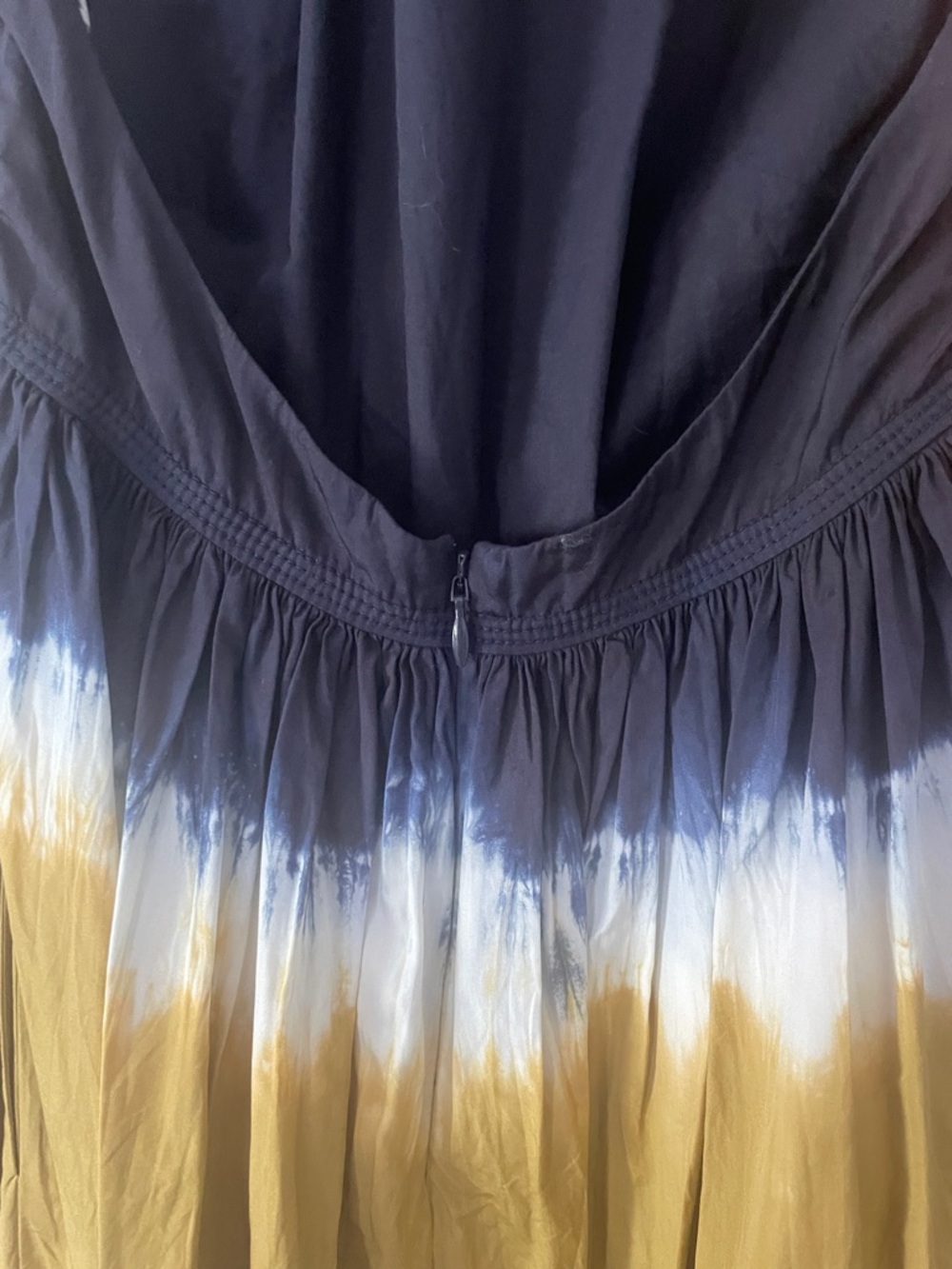 A.L.C. Navy, Gold, White Tie-Dye Halter Midi Dress size 00 - Picture 5 of 10